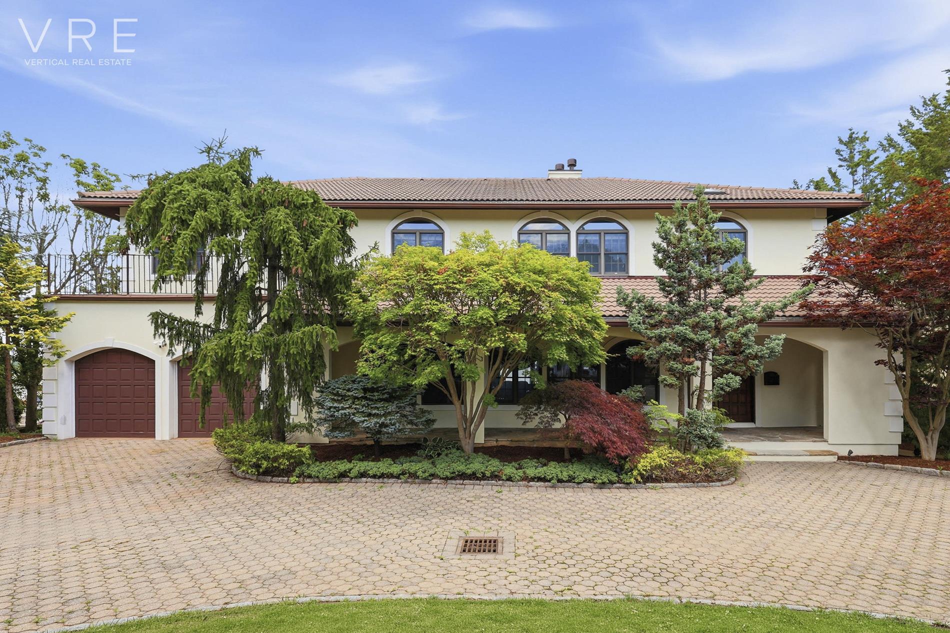 3411 Country Club Road Country Club Bronx NY 10465