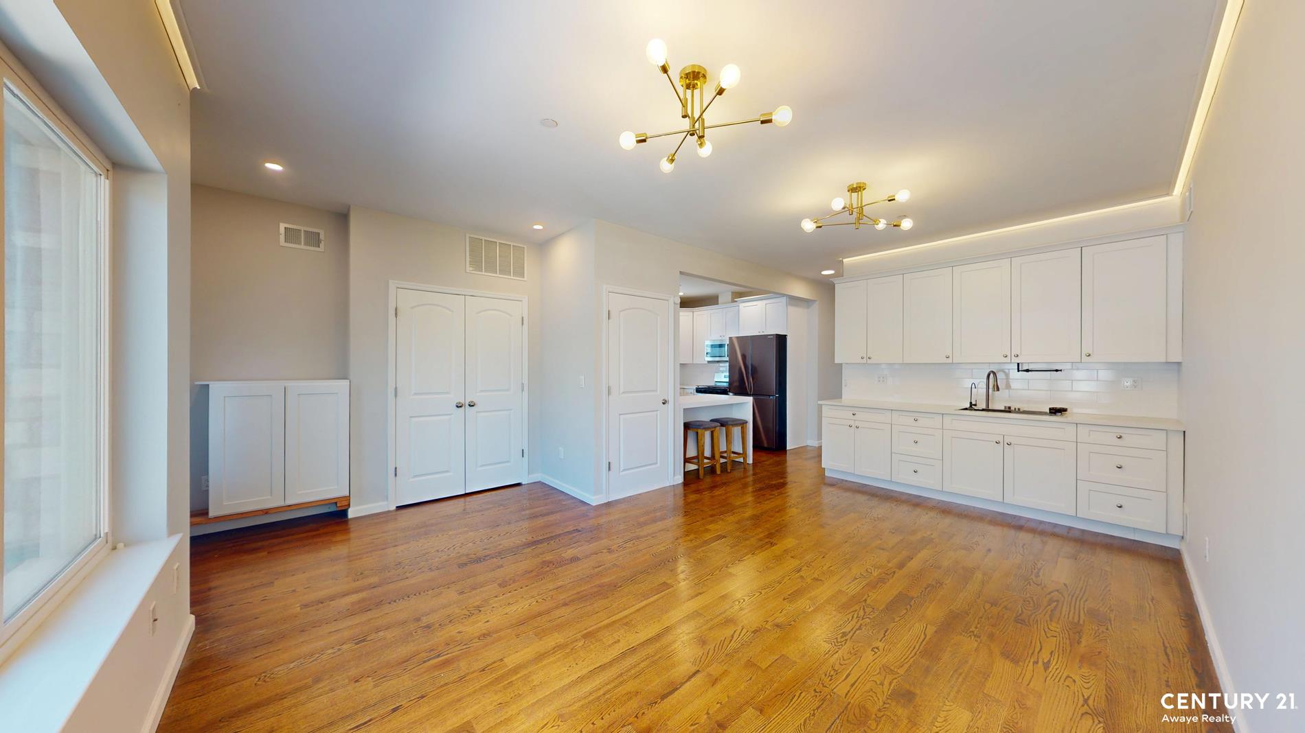 109 Gower Street Castleton Corners Staten Island NY 10314
