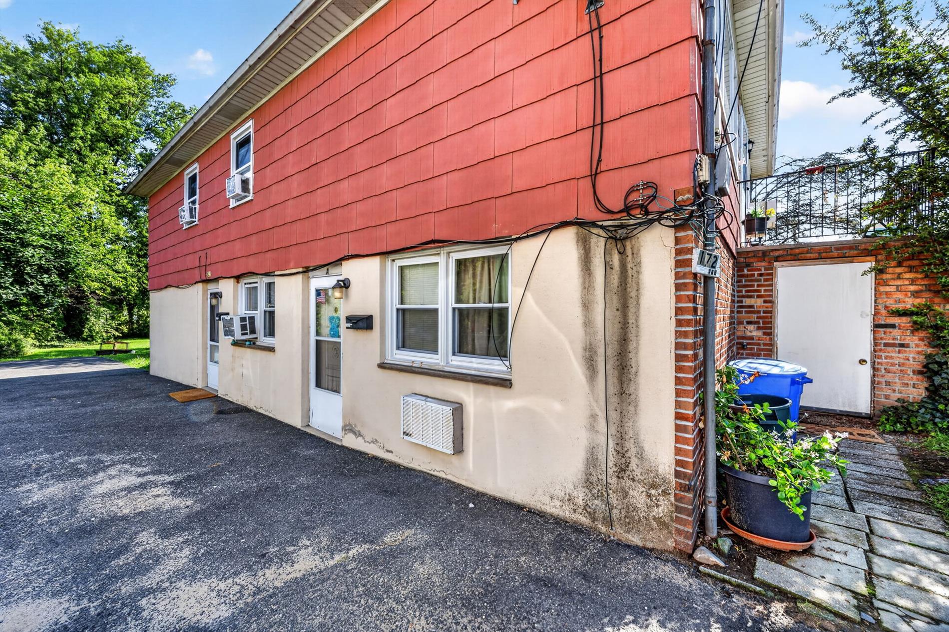 172 Meadow Lane Building Jersey City Secaucus NJ 07094