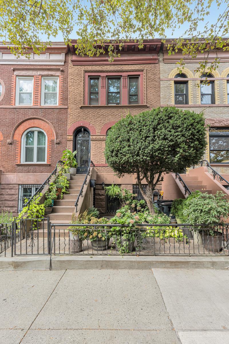 807 Lincoln Place Crown Heights Brooklyn NY 11216