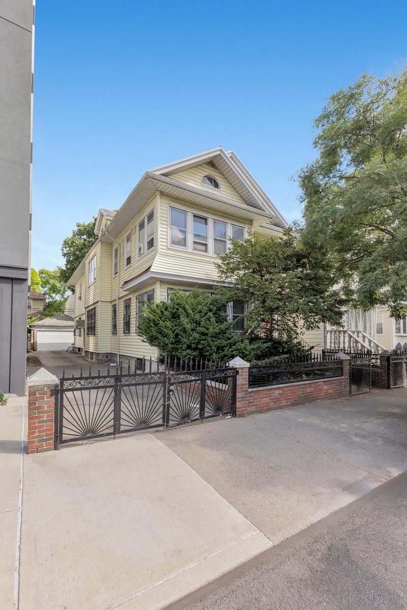 1357 Brooklyn Avenue Farragut Brooklyn NY 11203