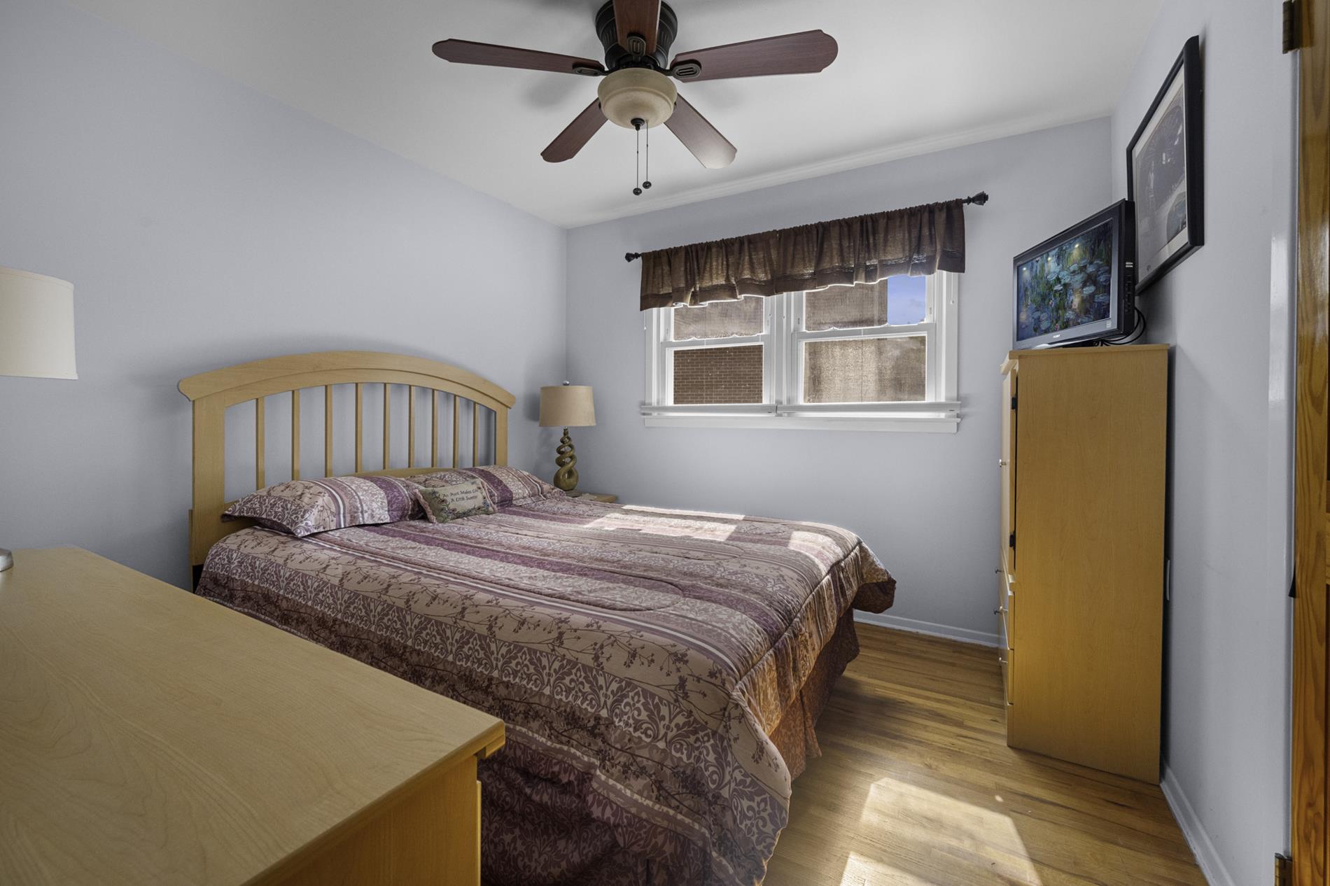 58-19 264th Street Little Neck Queens NY 11362