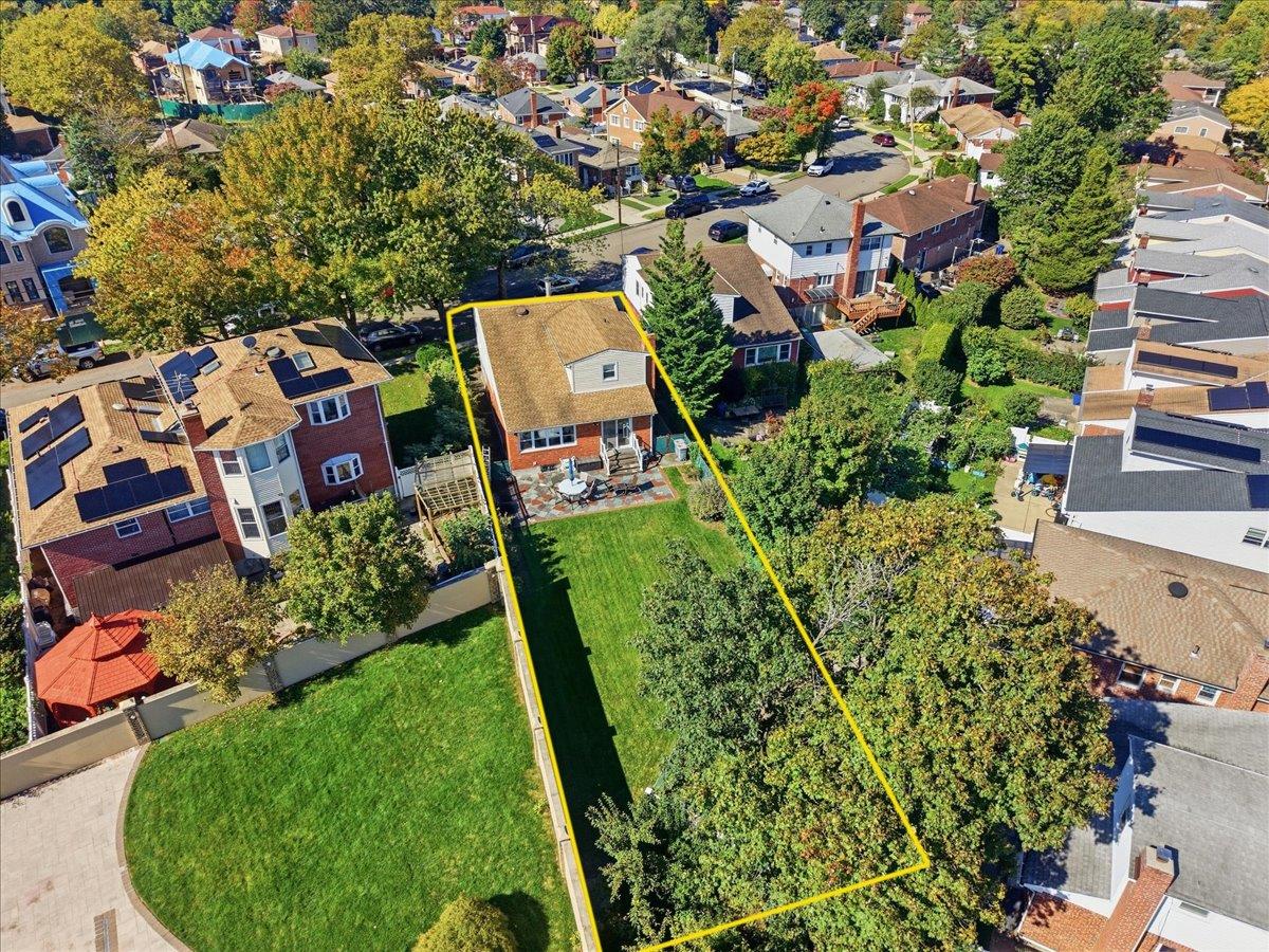 58-19 264th Street Little Neck Queens NY 11362