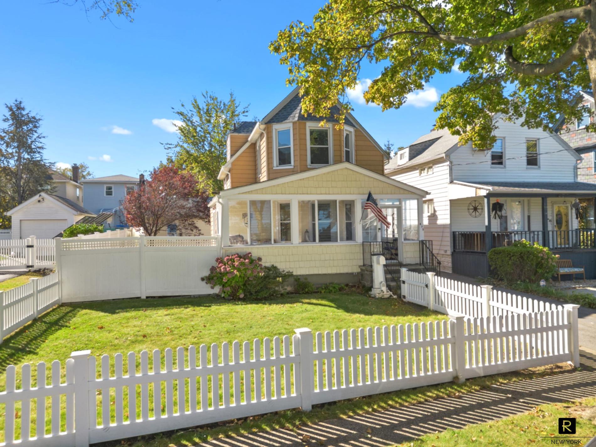 475 King Avenue City Island Bronx NY 10464