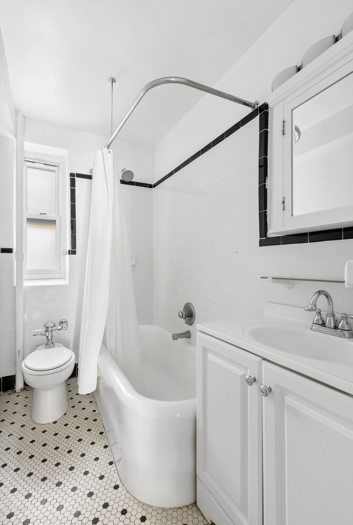 227 East 57th Street 5d Midtown East New York NY 10022