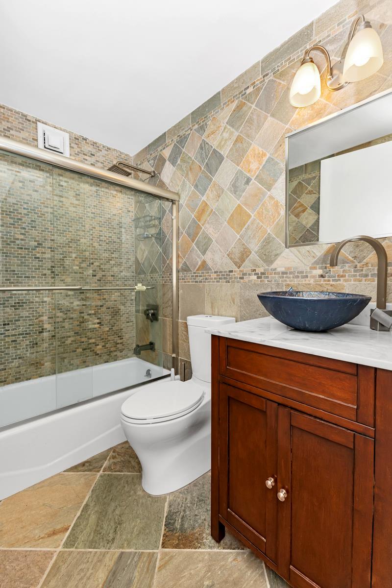 236 East 47th Street 38-A Turtle Bay New York NY 10017