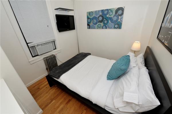 338 East 61st Street, #8