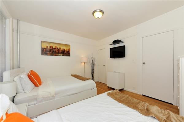 338 East 61st Street, #8