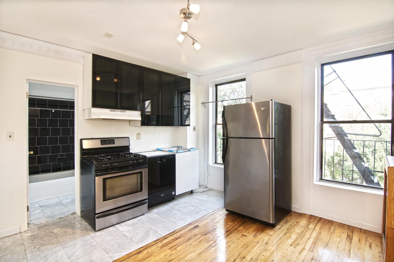 17 Carlton Avenue, #2