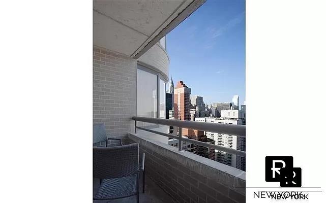 330 East 38th Street, #25N