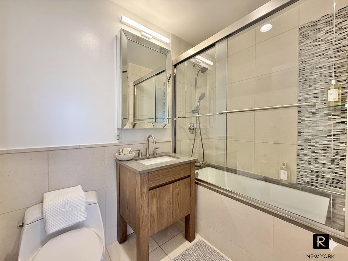 350 West 42nd Street Midtown West New York NY 10036