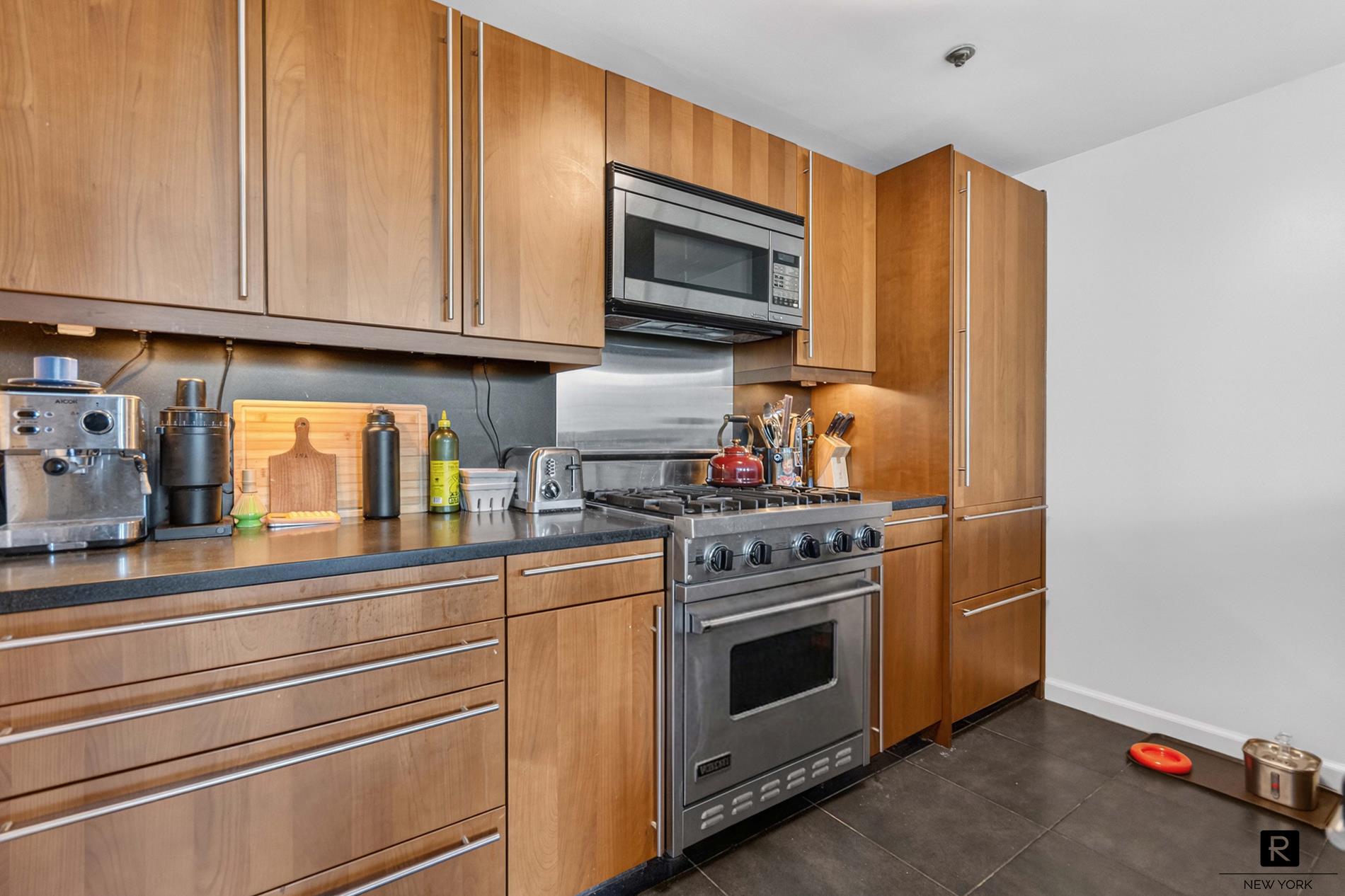 305 Second Avenue Gramercy Park New York NY 10003