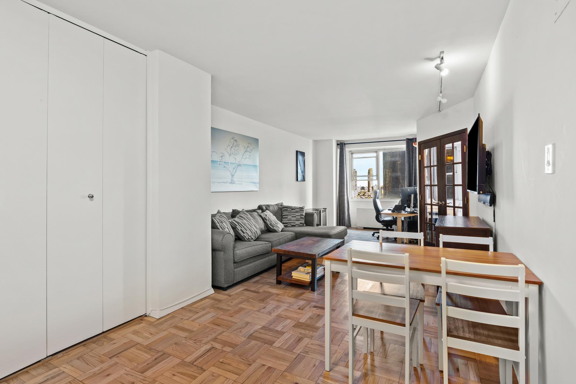 300 East 40th Street Murray Hill New York NY 10016