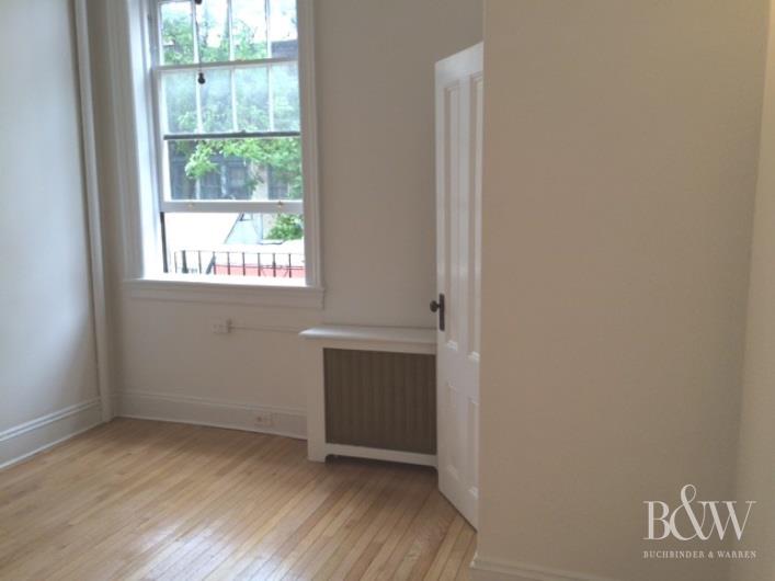 1 MacDougal Alley 2 Greenwich Village New York NY 10011