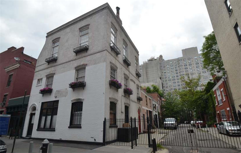 1 MacDougal Alley 2 Greenwich Village New York NY 10011
