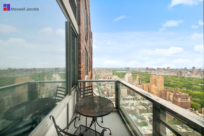 101 West 67th Street PH-1C Lincoln Square New York NY 10023
