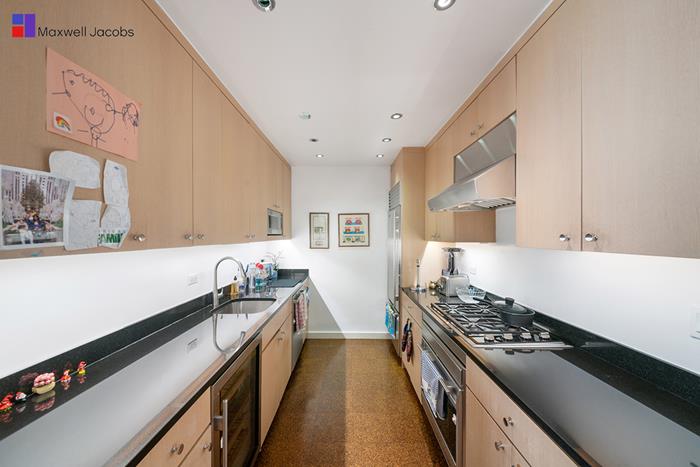 101 West 67th Street PH-1C Lincoln Square New York NY 10023