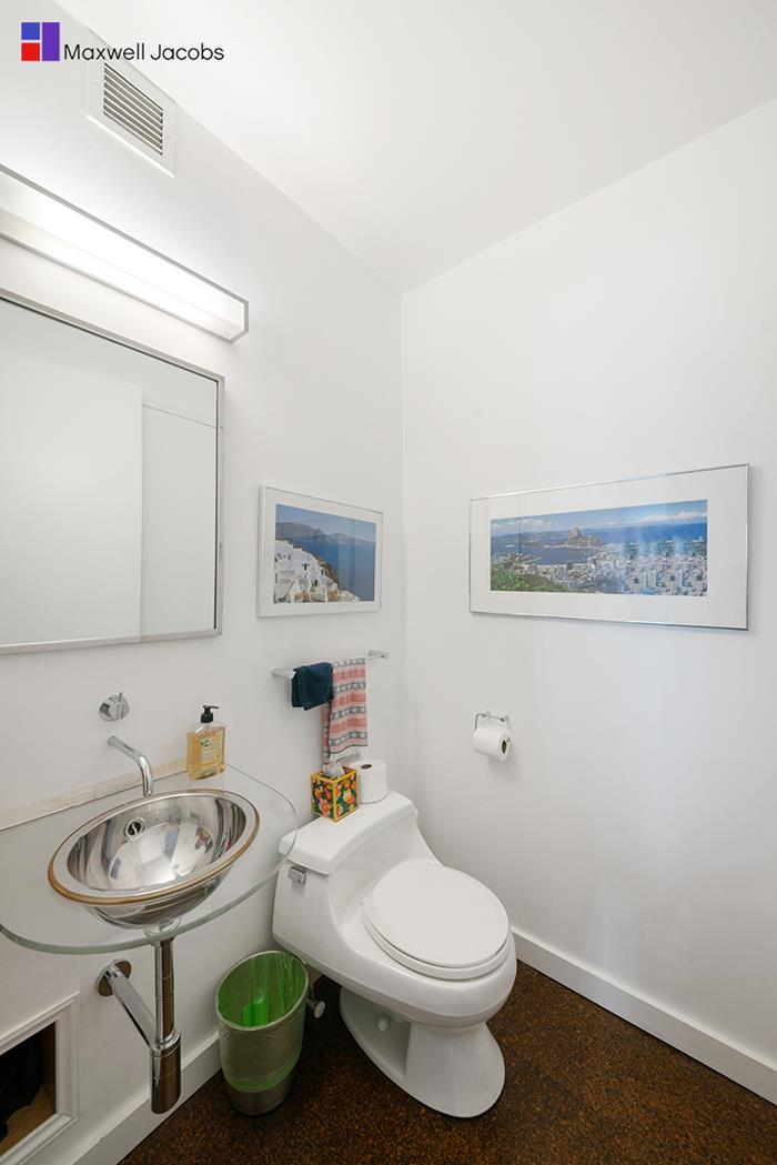 101 West 67th Street PH-1C Lincoln Square New York NY 10023
