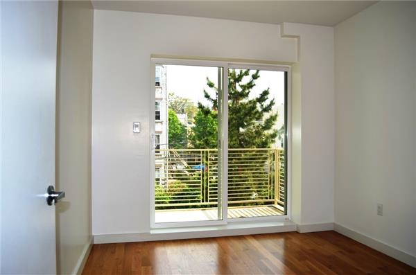 72 Huron Street Williamsburg Brooklyn NY 11222