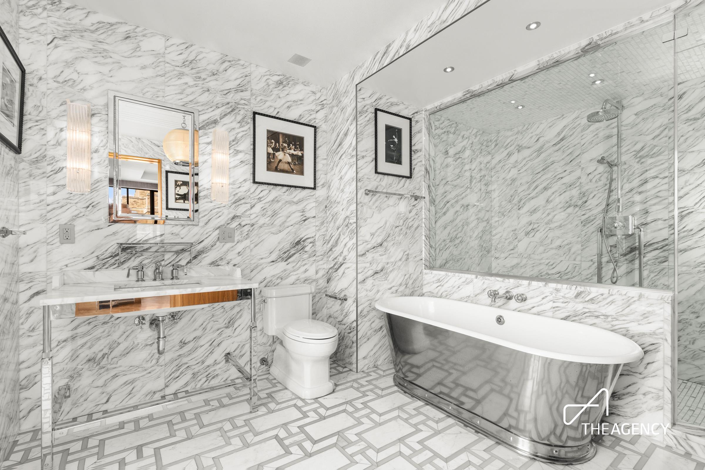 450 E 52nd Street, #PH