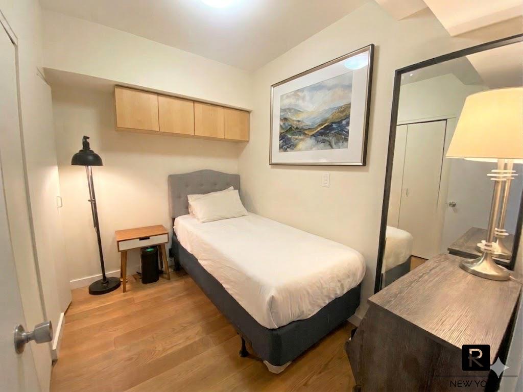 350 West 50th Street Midtown West New York NY 10019