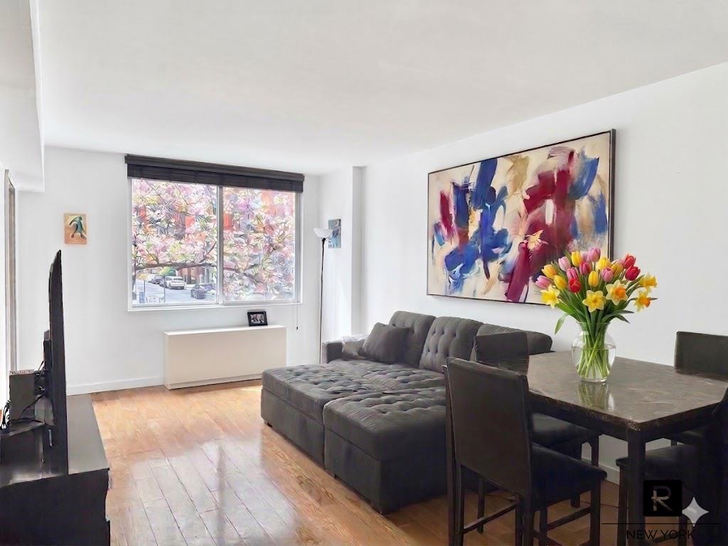 350 West 50th Street Midtown West New York NY 10019