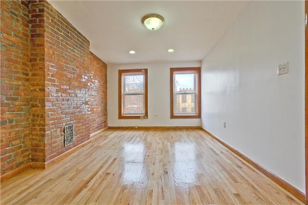 40 Downing Street Clinton Hill Brooklyn NY 11238