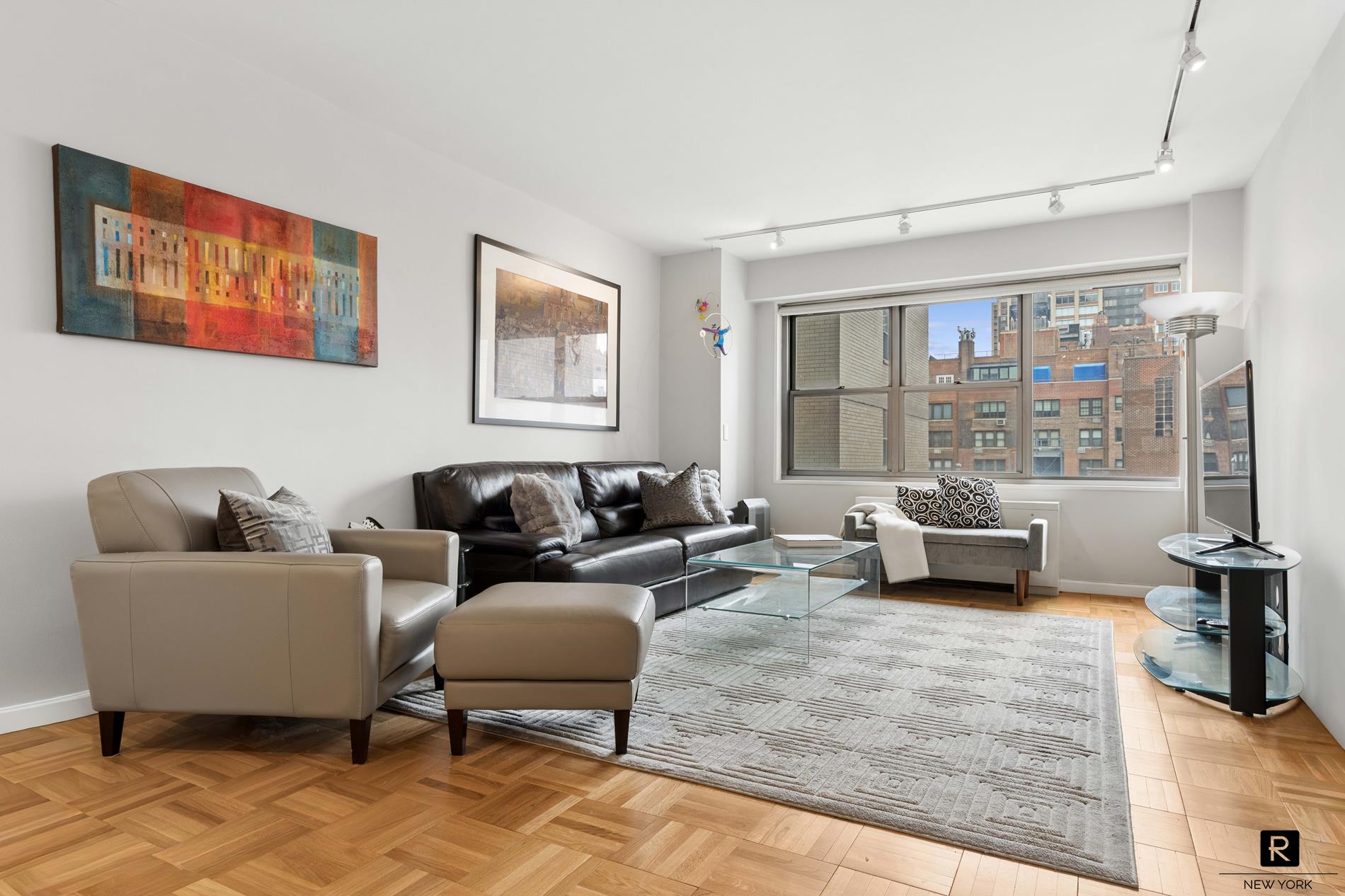 400 East 56th Street 16-K Sutton Place New York NY 10022