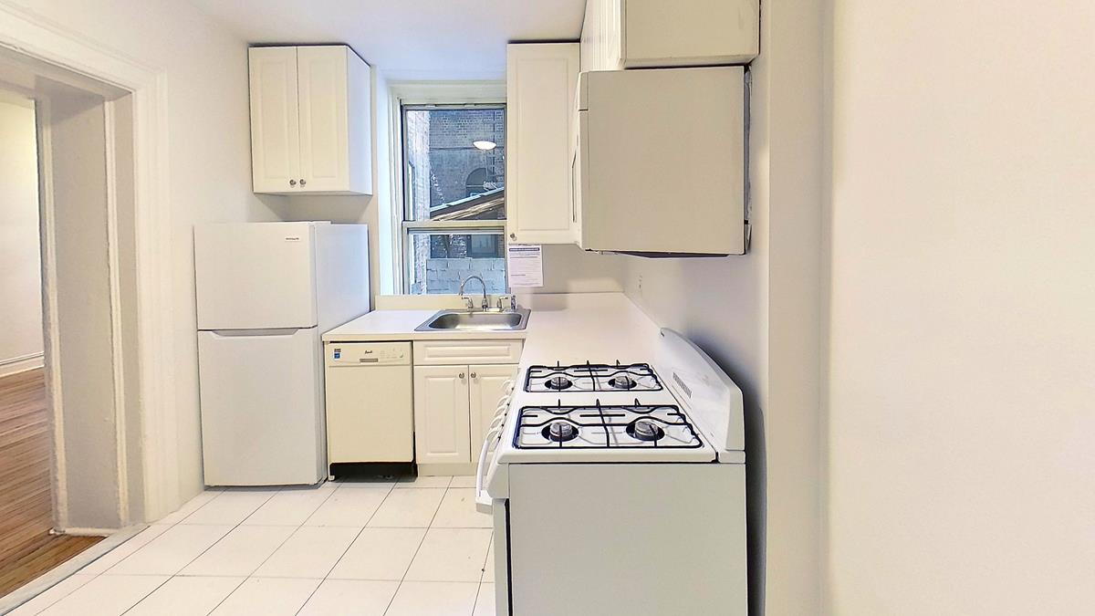 346 East 20th Street 3 Gramercy Park New York NY 10003