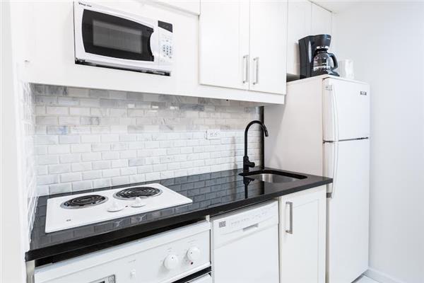 150 West 51st Street 1505 Midtown West New York NY 10019