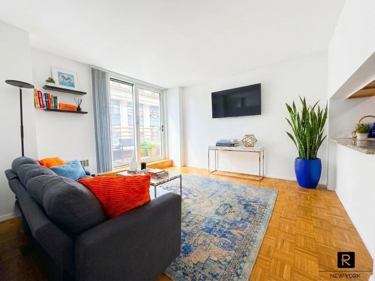 350 West 50th Street Midtown West New York NY 10019