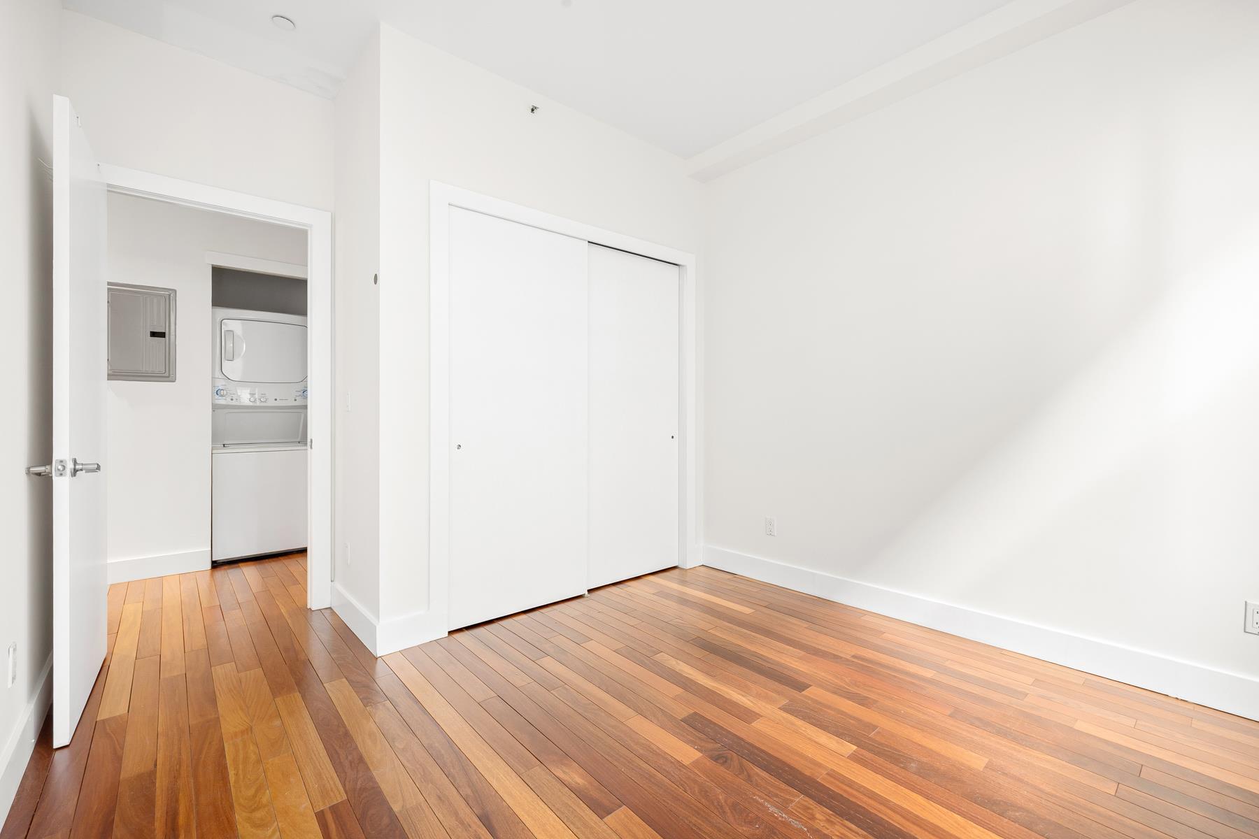 41-18 27th Street 8A Long Island City Queens NY 11101