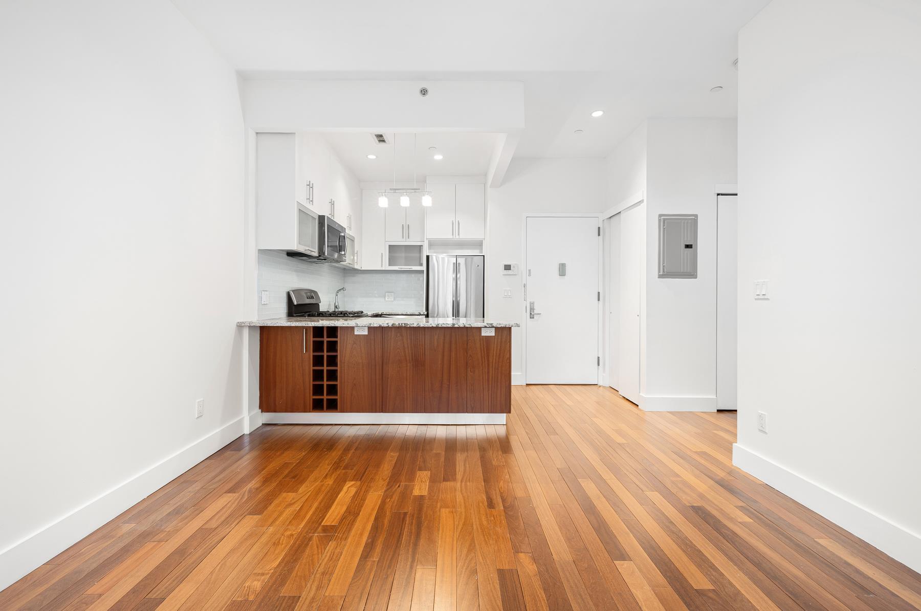 41-18 27th Street 8A Long Island City Queens NY 11101