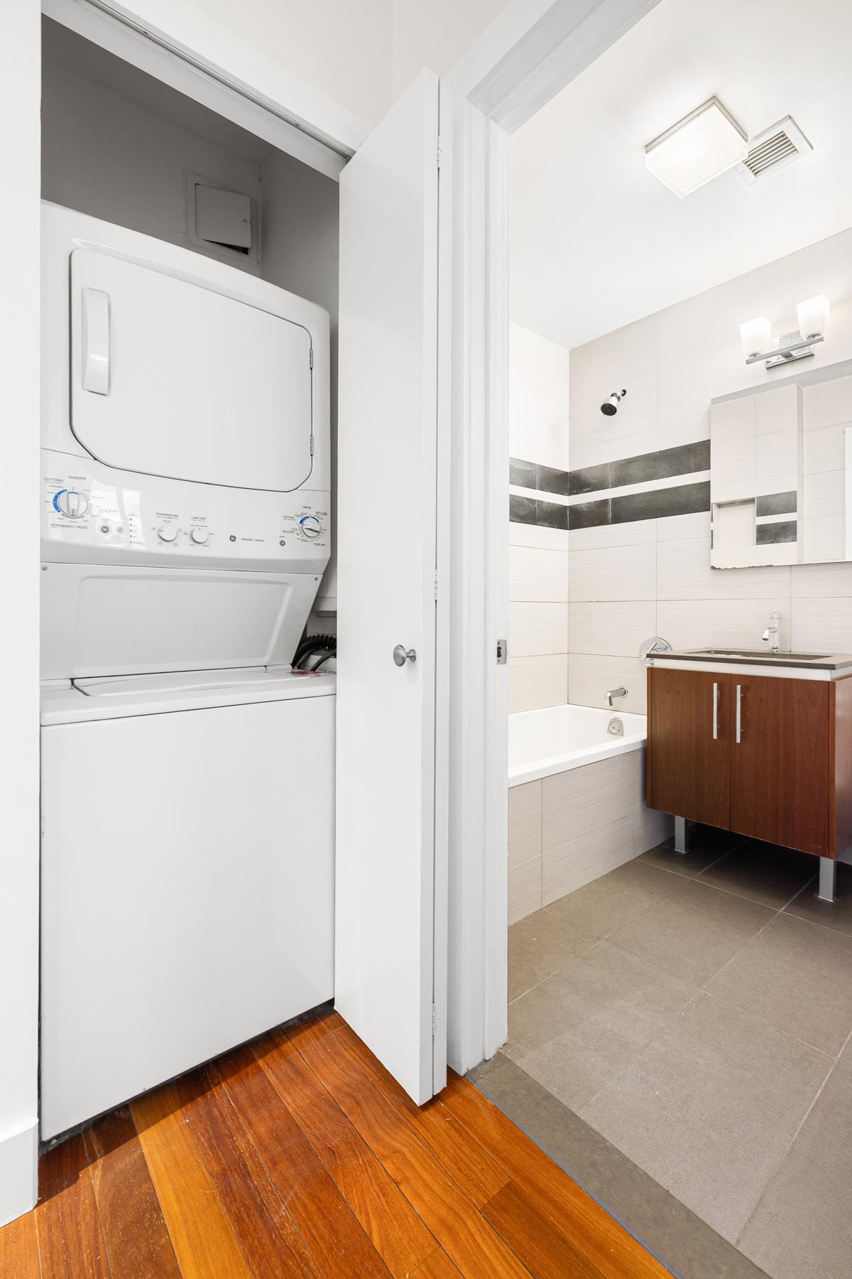 41-18 27th Street 8A Long Island City Queens NY 11101