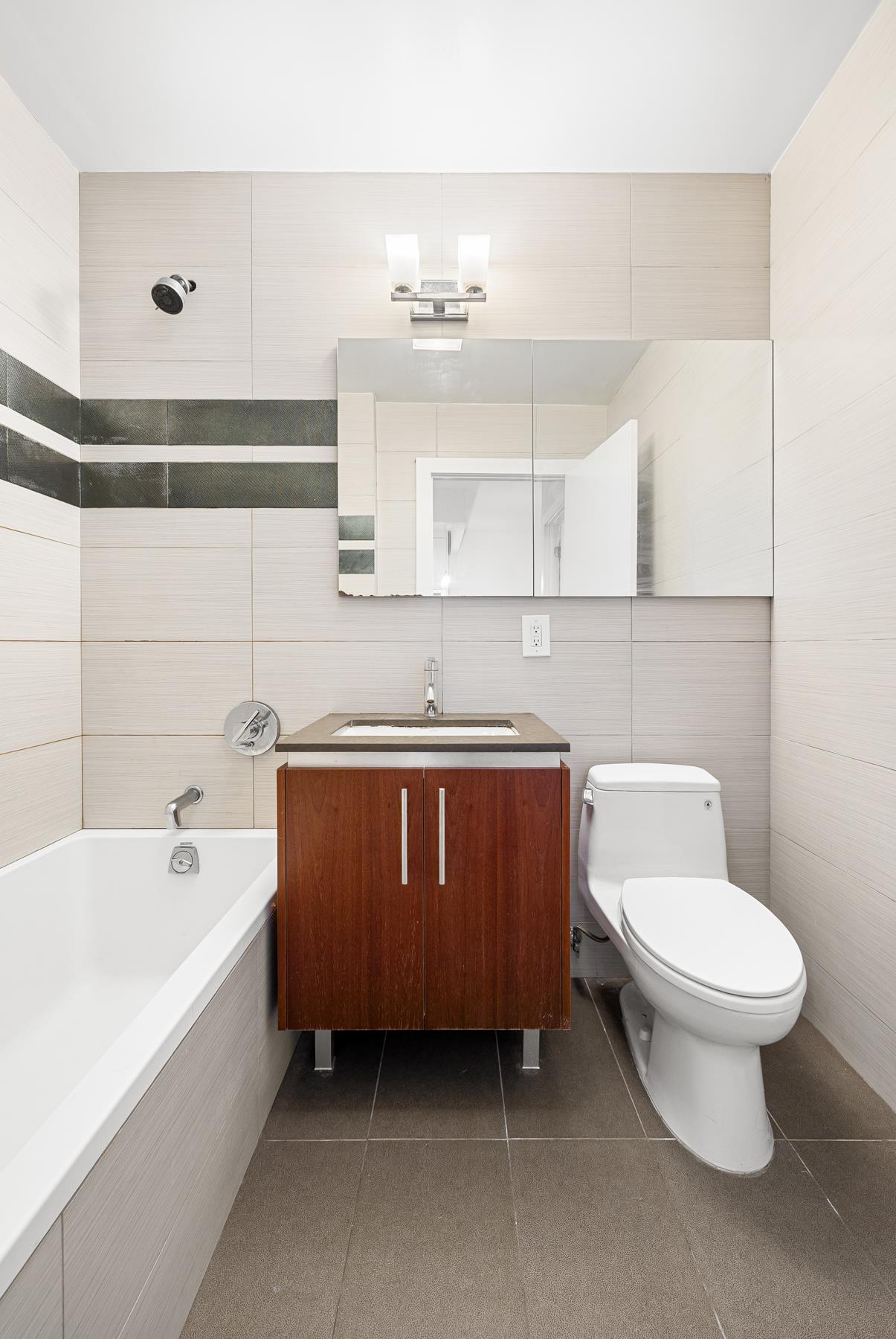 41-18 27th Street 8A Long Island City Queens NY 11101