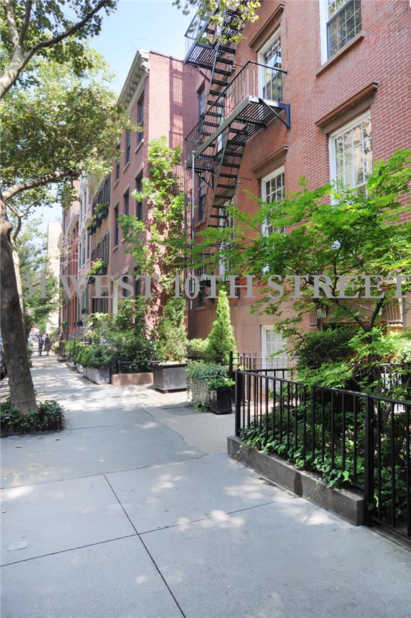 31 West 10th Street Greenwich Village New York NY 10011