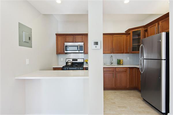 555 Eastern Parkway Crown Heights Brooklyn NY 11216
