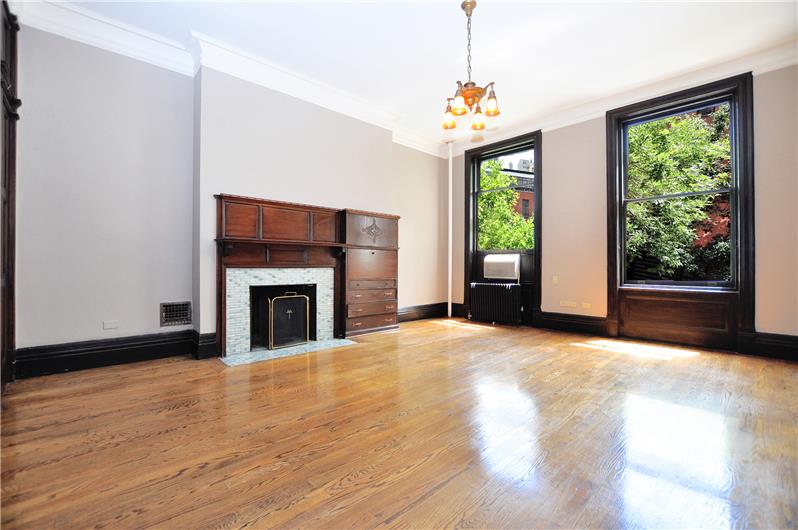 5 East 10th Street 3-S Greenwich Village New York NY 10003