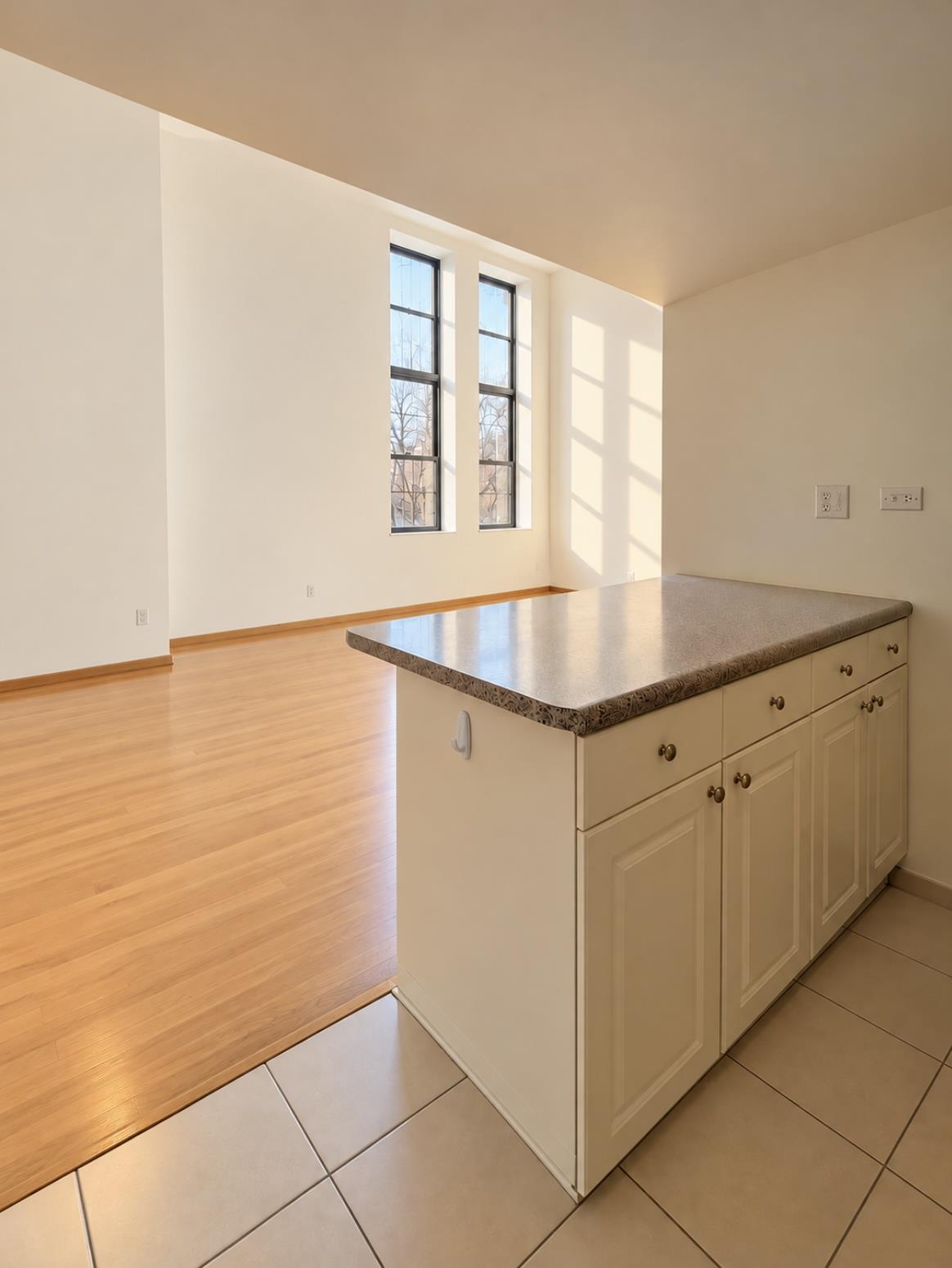 371 Madison Street 109 Lower East Side New York NY 10002