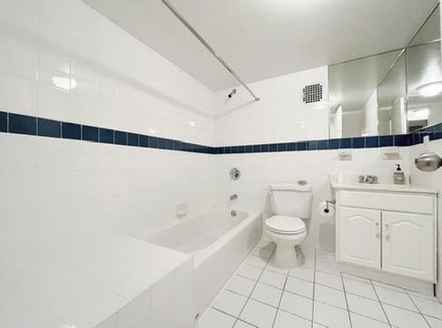 371 Madison Street 109 Lower East Side New York NY 10002
