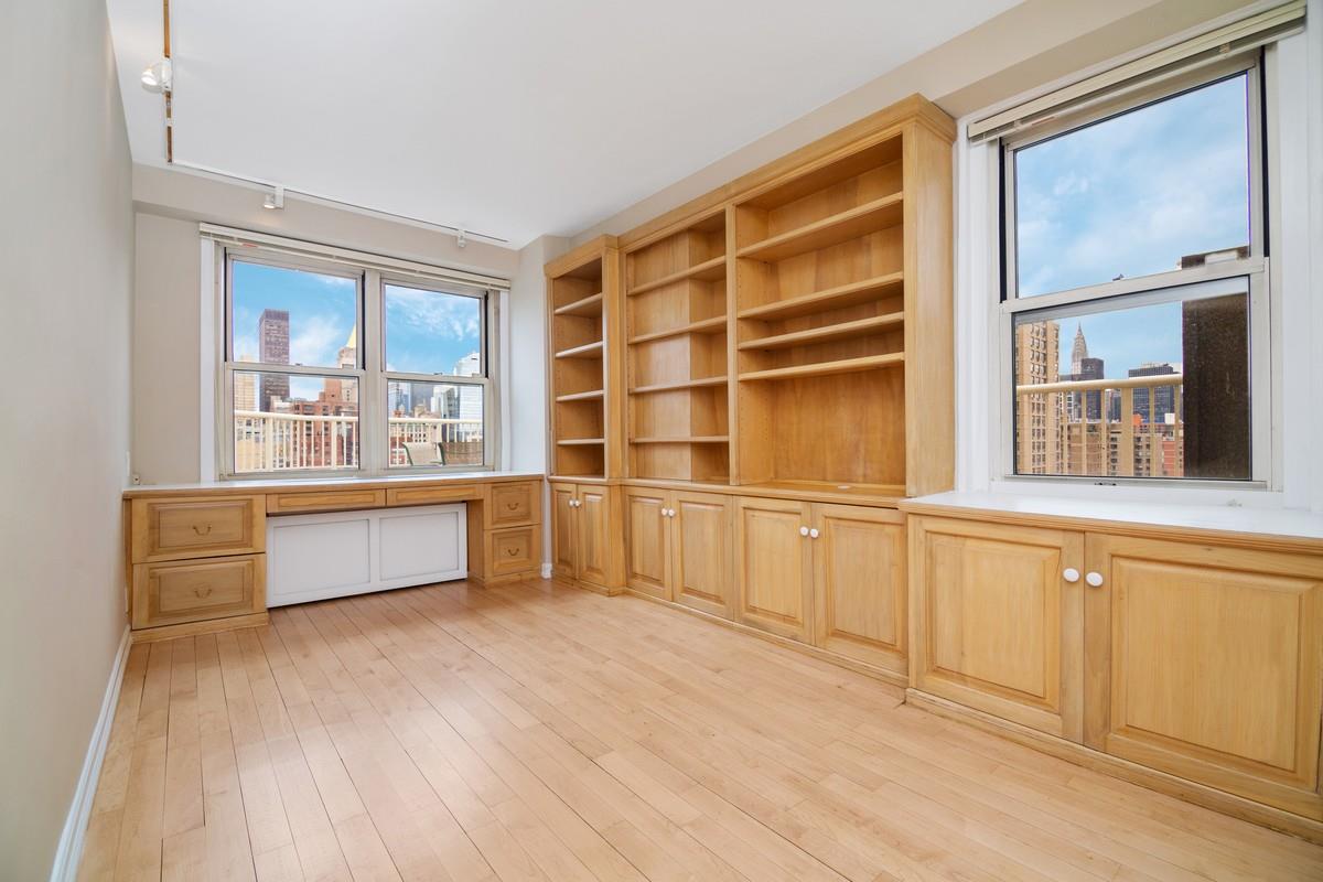 305 East 24th Street Kips Bay New York NY 10010