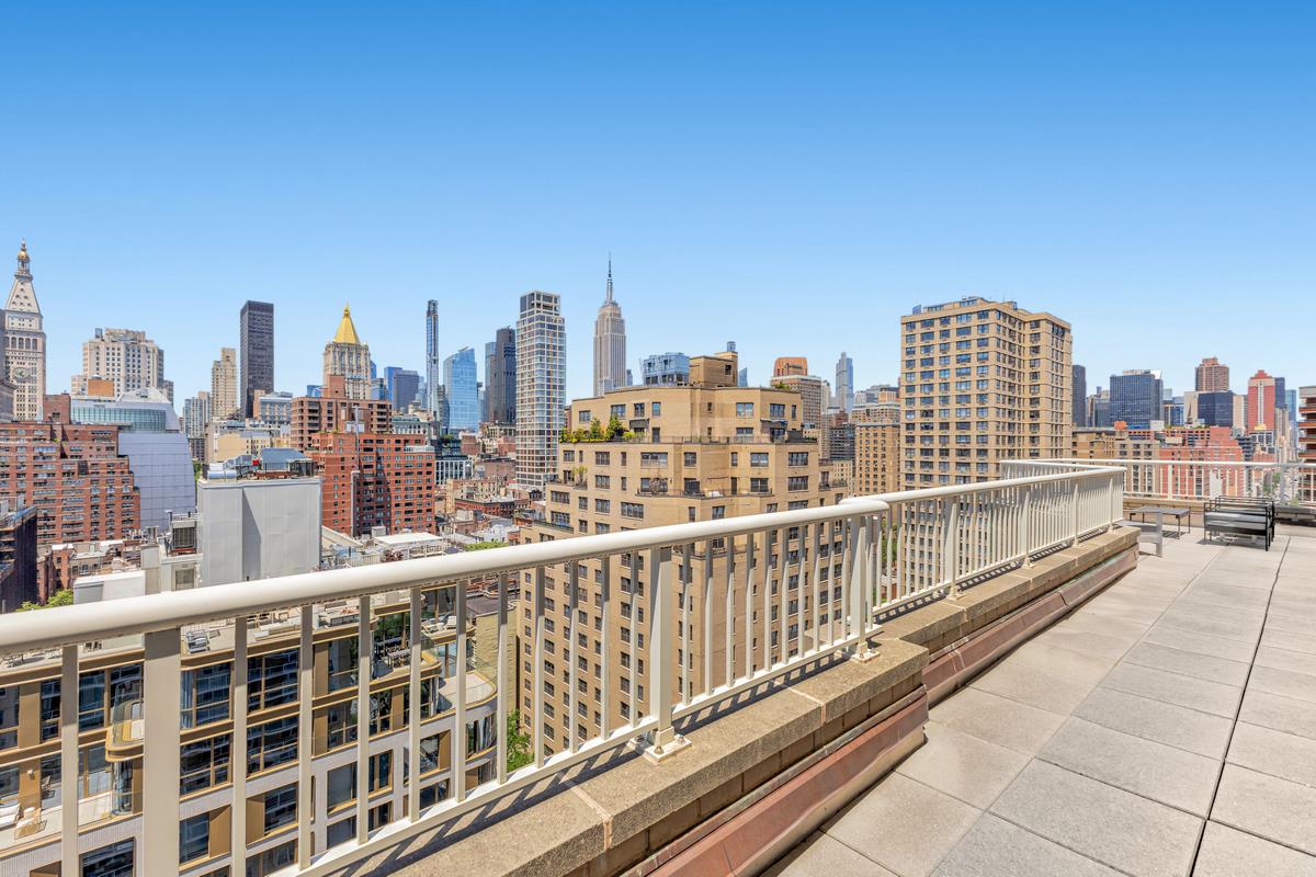 305 East 24th Street Kips Bay New York NY 10010