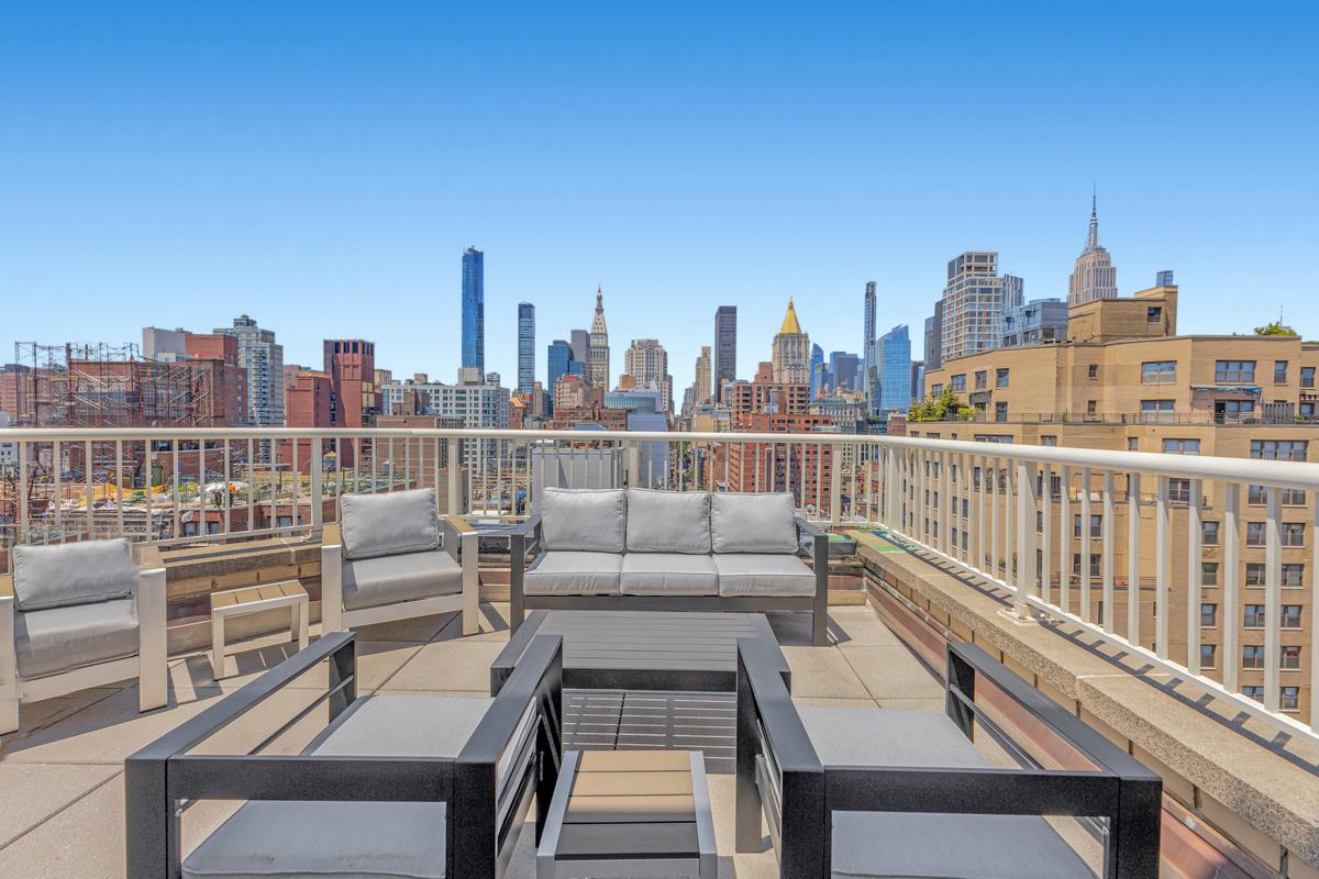 305 East 24th Street Kips Bay New York NY 10010