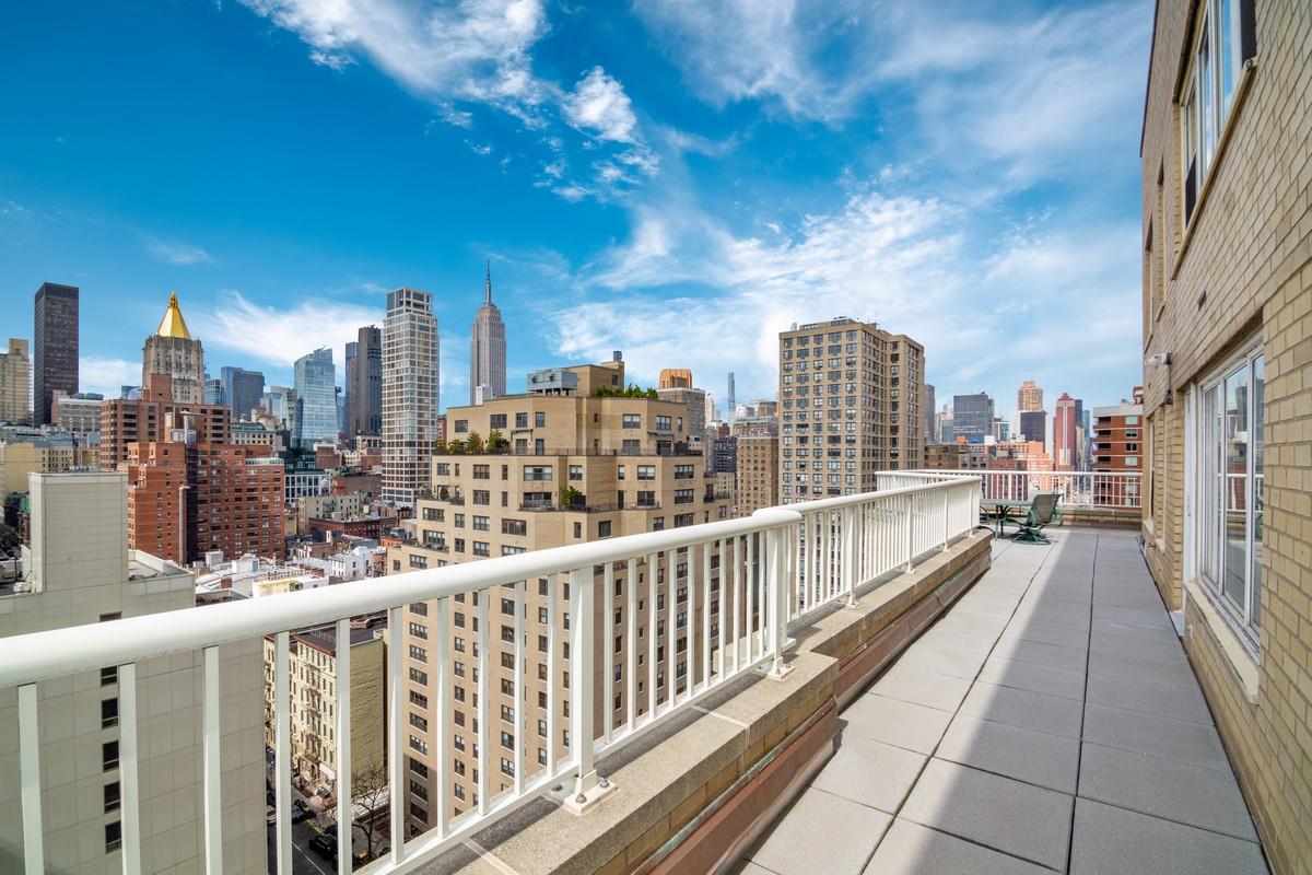 305 East 24th Street Kips Bay New York NY 10010