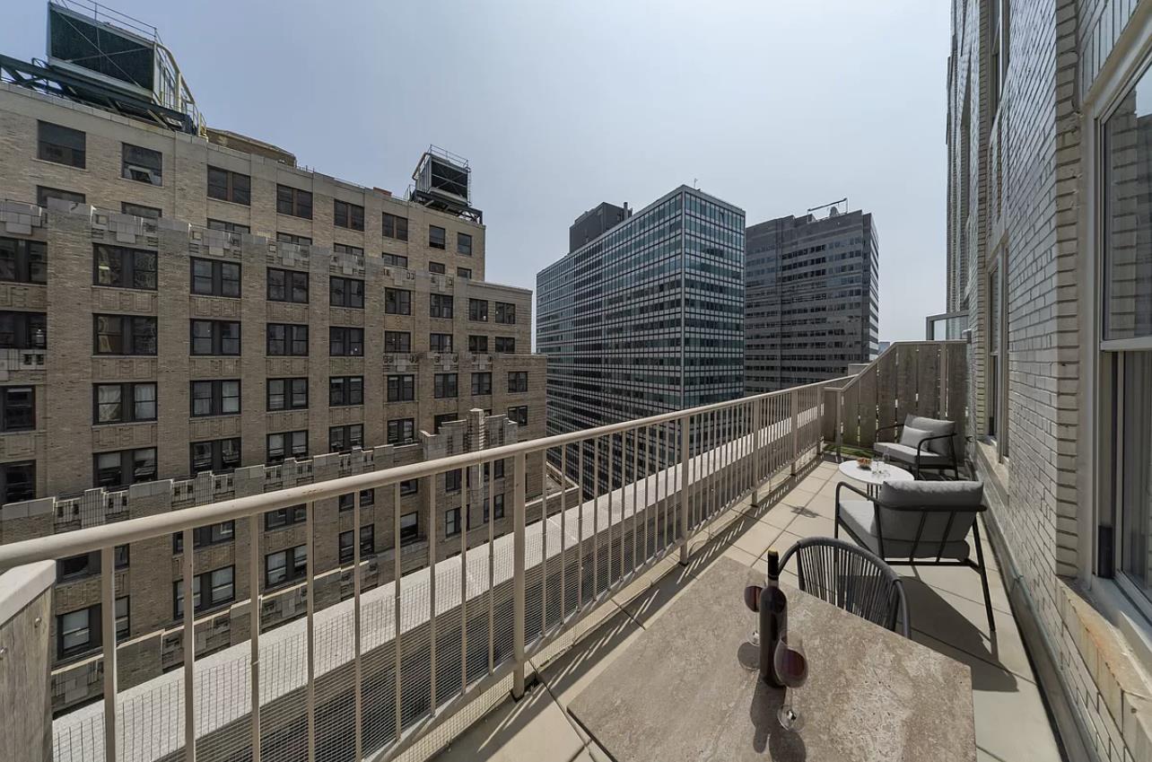 116 John Street, #2210
