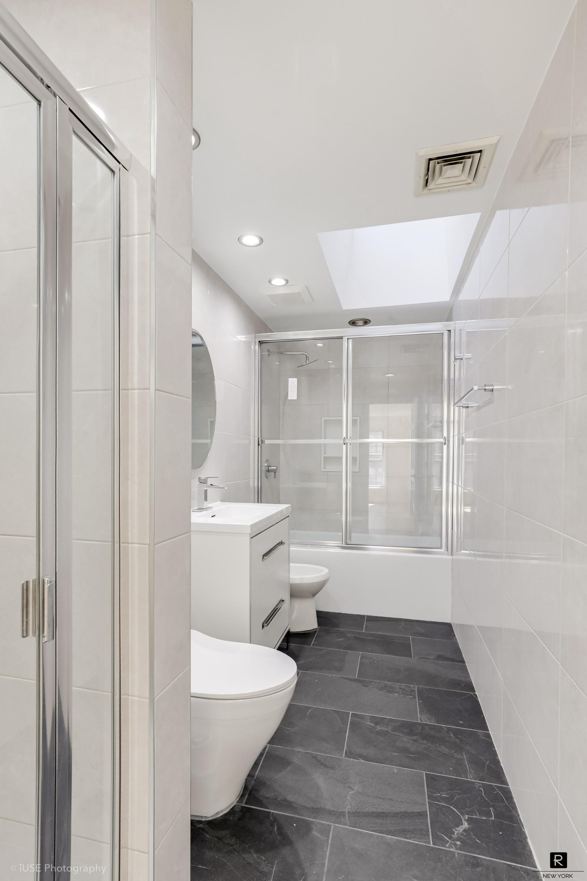 220 East 30th Street 2/3 Kips Bay New York NY 10016