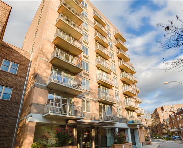 116-11 Curzon Road Kew Gardens Queens NY 11418