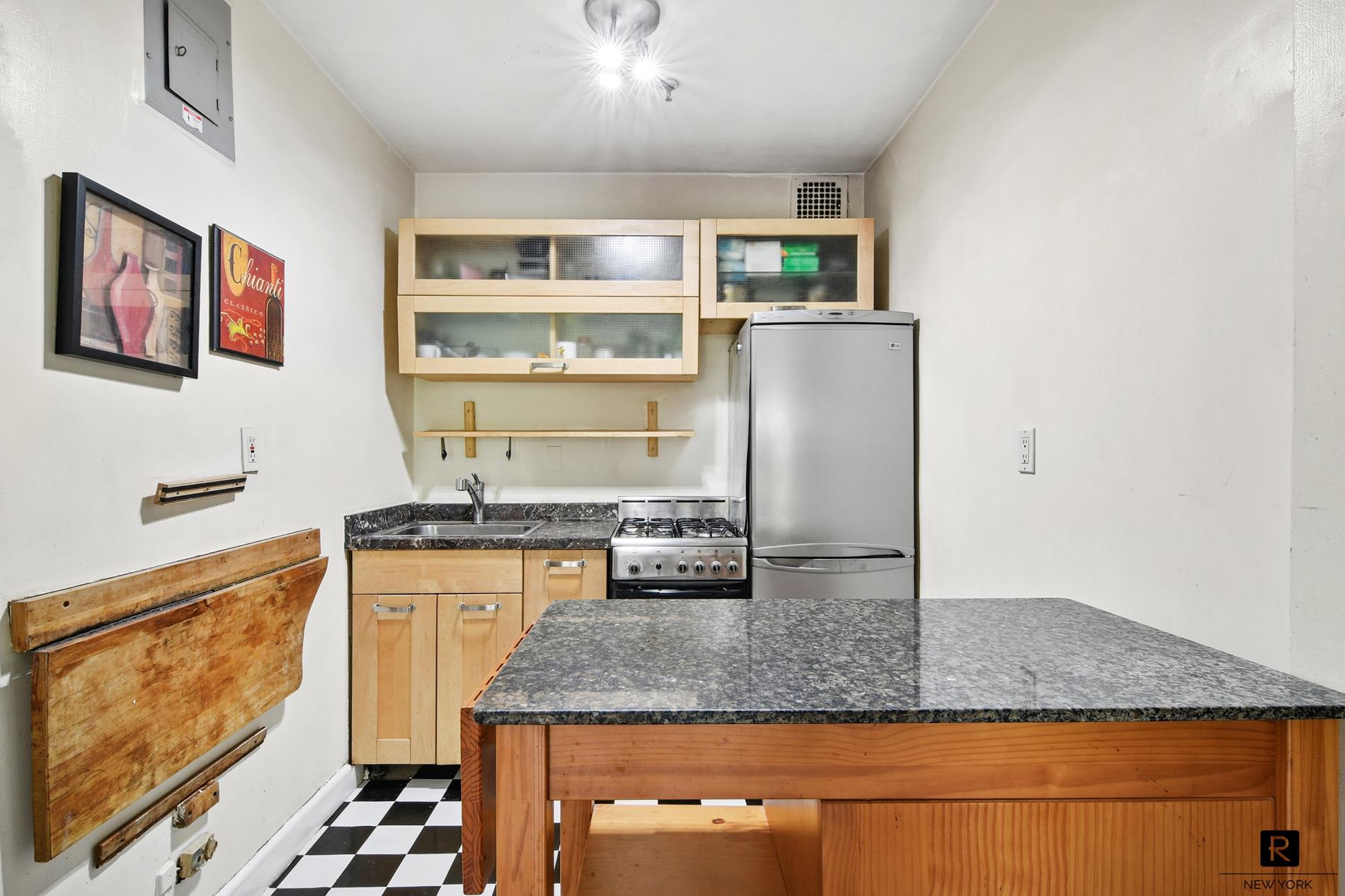 324 West 89th Street Upper West Side New York NY 10024