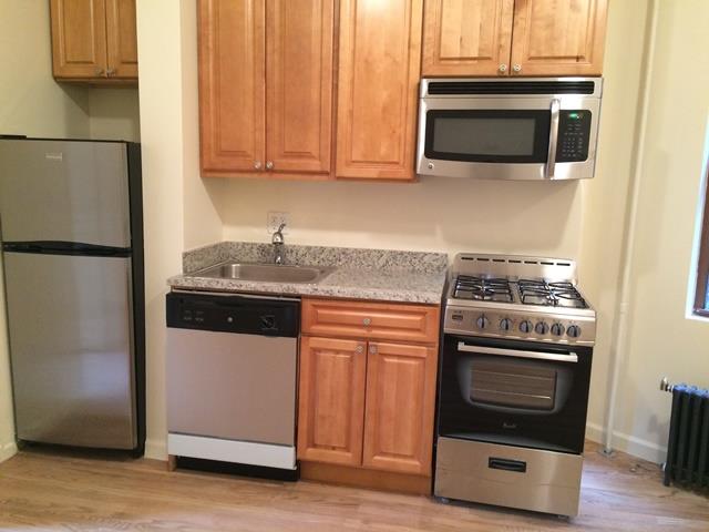 523 Hudson Street 3-RN W. Greenwich Village New York NY 10014