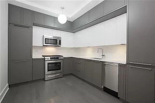 416 West 52nd Street 610 Clinton New York NY 10019